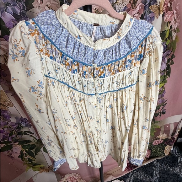 FREE PEOPLE Paloma Ivory Blue Floral Print Boho Long Sleeve Button Shirt Medium - Picture 4 of 15